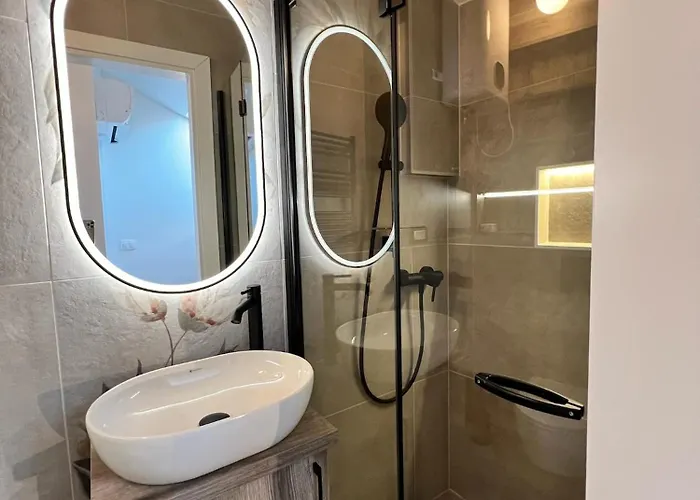 Piraneo Διαμέρισμα *